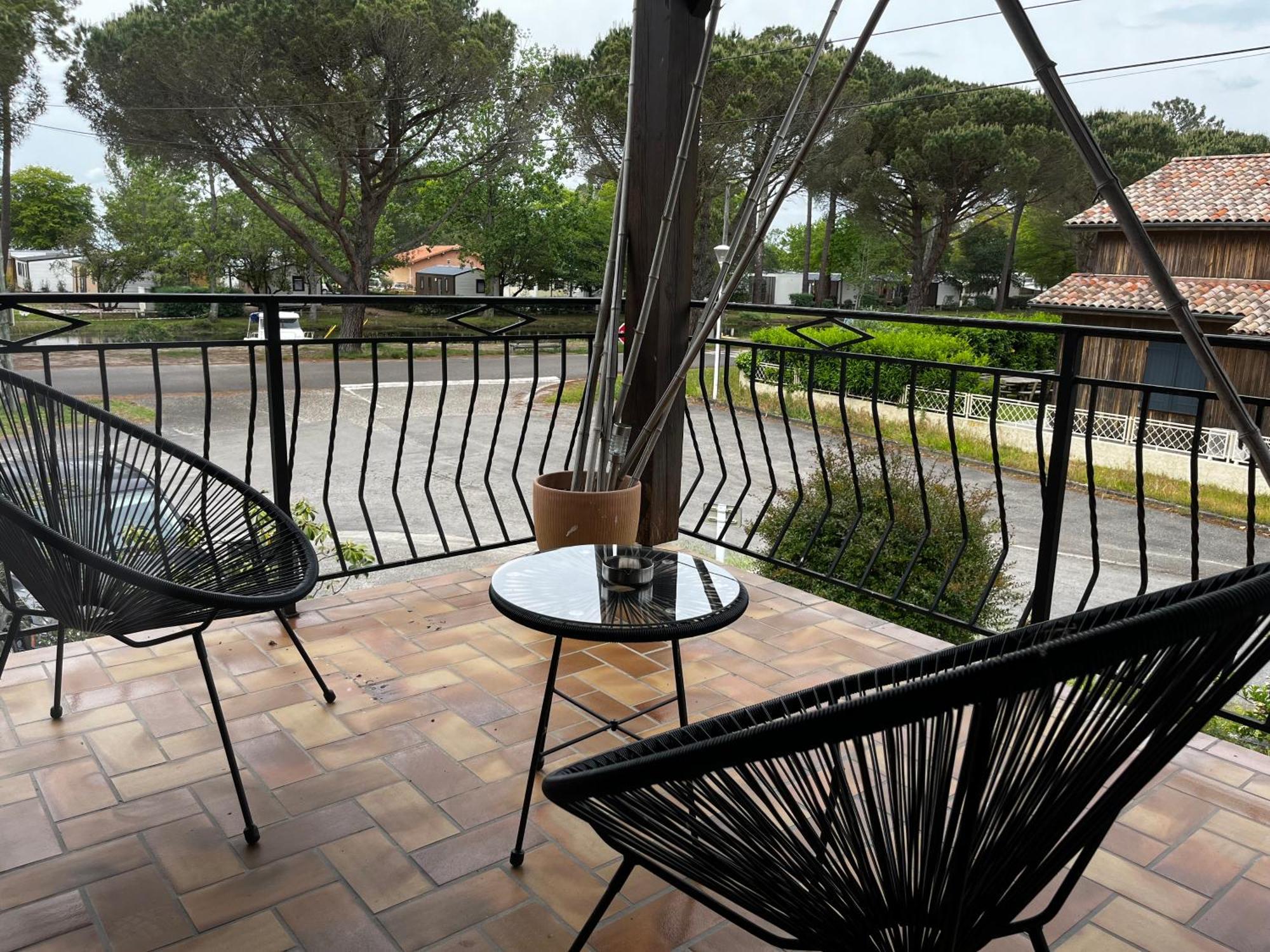 Hotel Cote Et Lac Бискаррос Экстерьер фото
