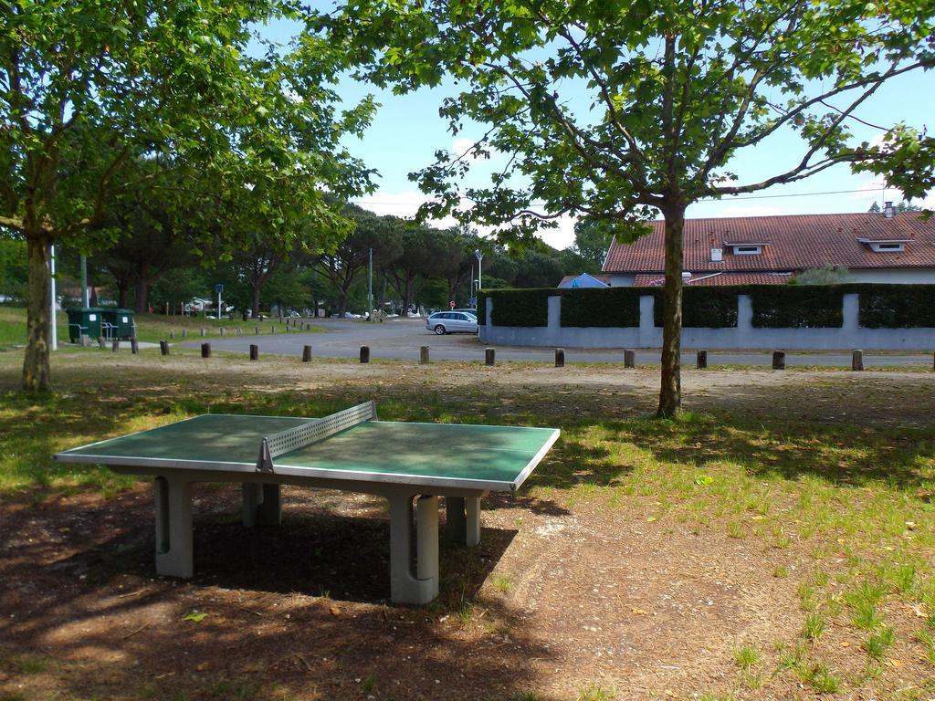 Hotel Cote Et Lac Бискаррос Экстерьер фото